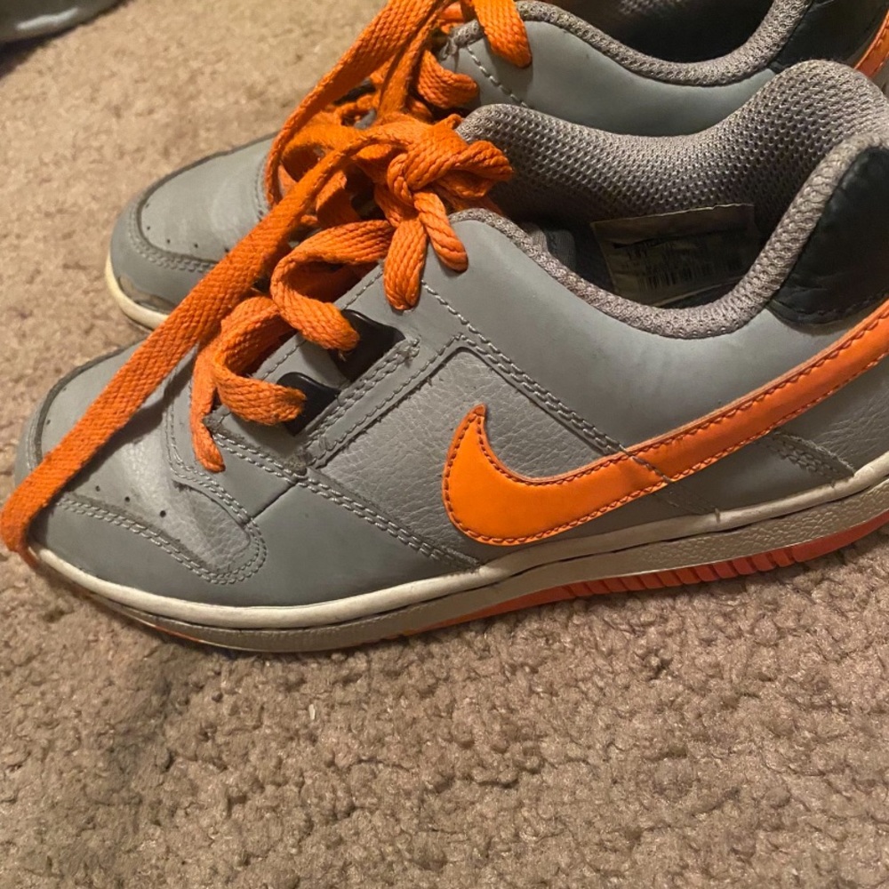 Boys Nike size 1